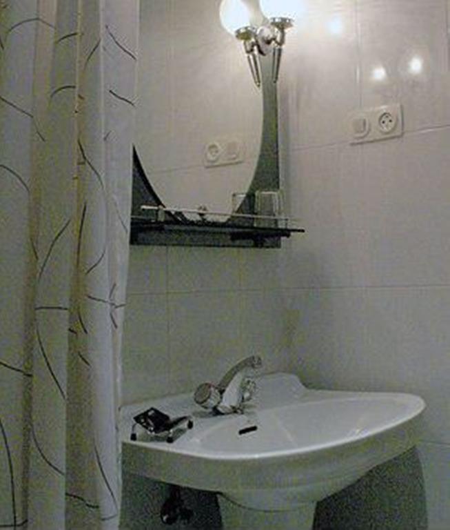 Hostal Delfina Madrid Phòng bức ảnh