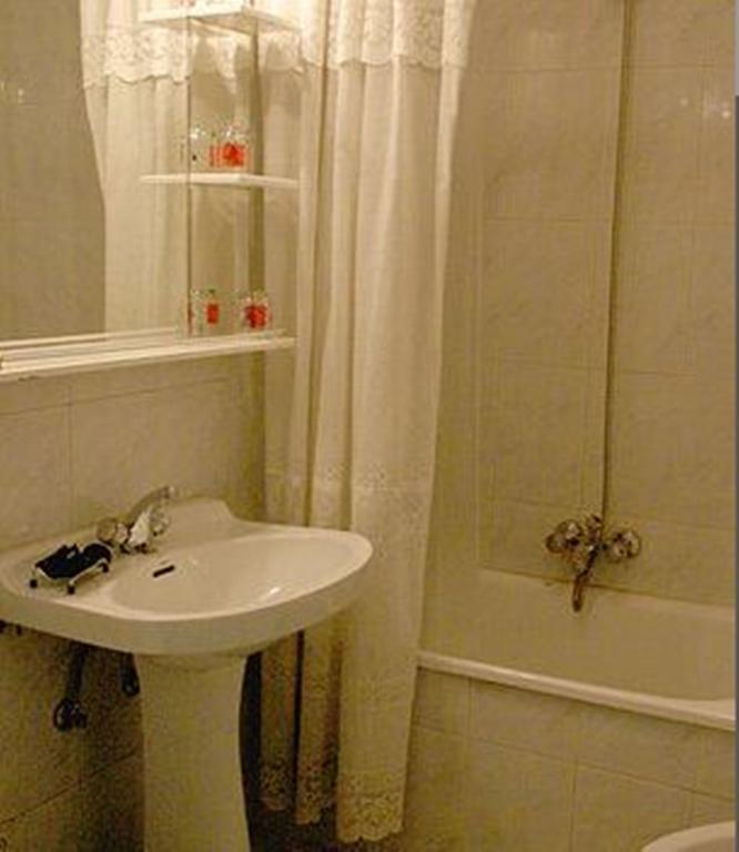 Hostal Delfina Madrid Phòng bức ảnh